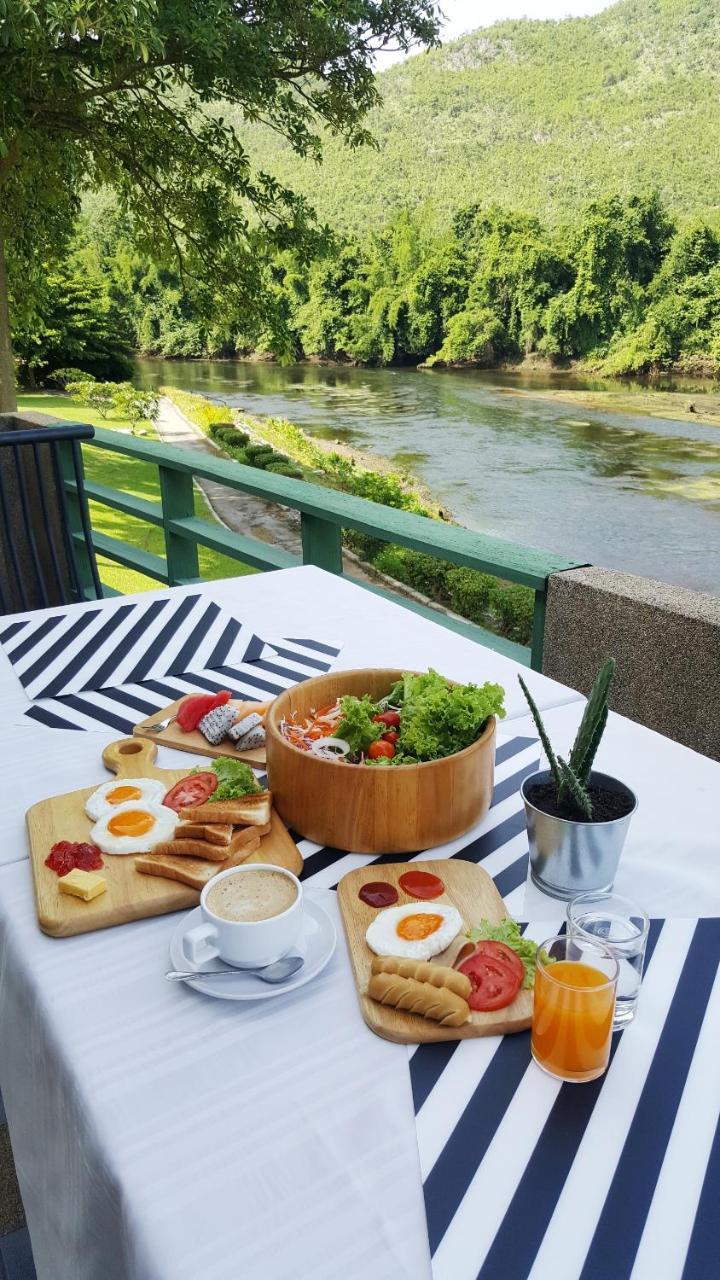 Aekpailin River Kwai Resort Kanchanaburi Esterno foto